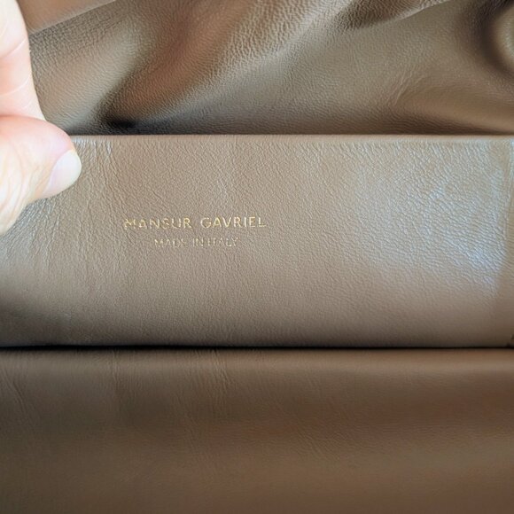 Mansur Gavriel  Lambskin Cloud Clutch Biscotto Leather Hand Bag W/Dust Bag NWOT - Picture 6 of 15